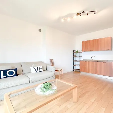 Mediterranea شقة